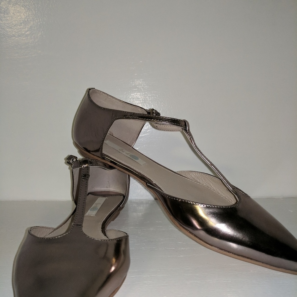Woman shoes